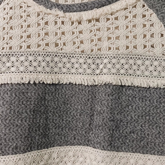 Lucky Lotus Women's Knit and Lace Medium Shirt - Picture 3 of 12